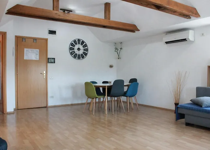 News Apartment