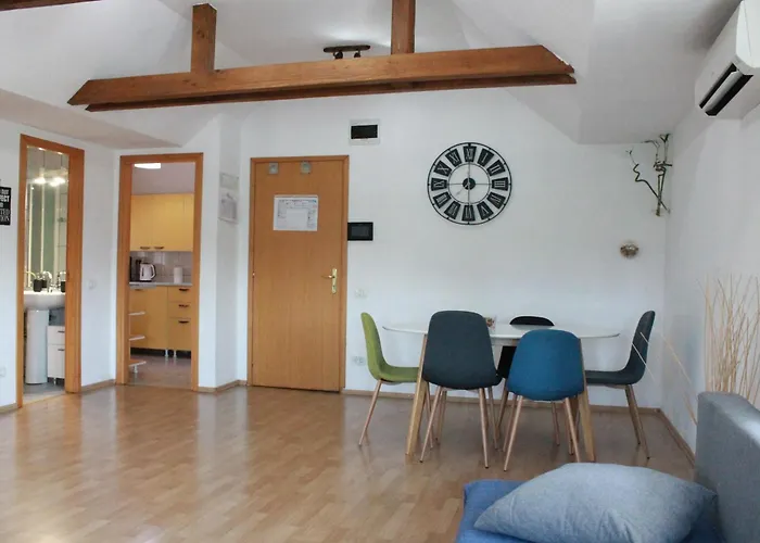 News Apartment
